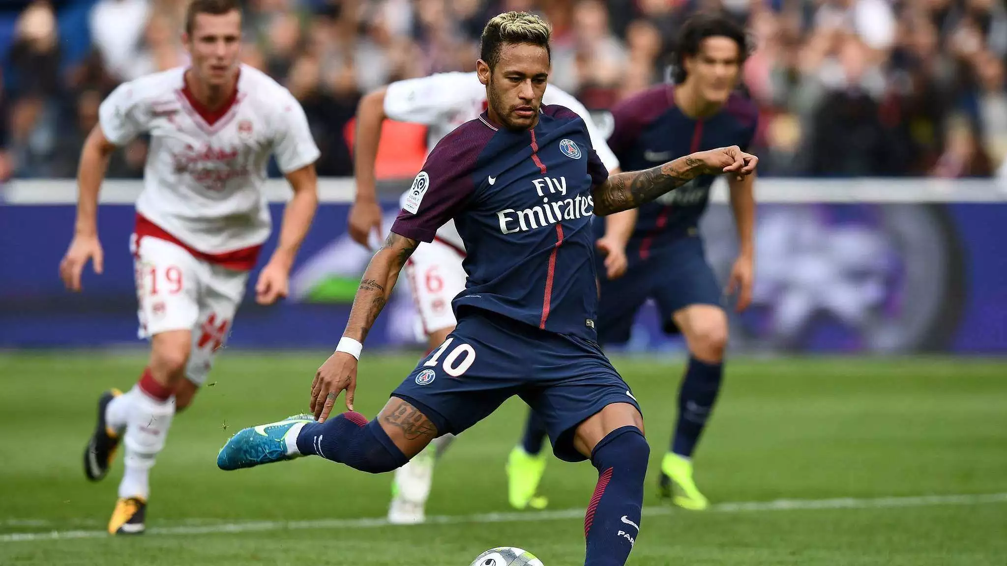 对富勒姆的 对富勒姆的